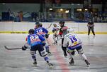 Eisbären reisen zum Spitzenreiter